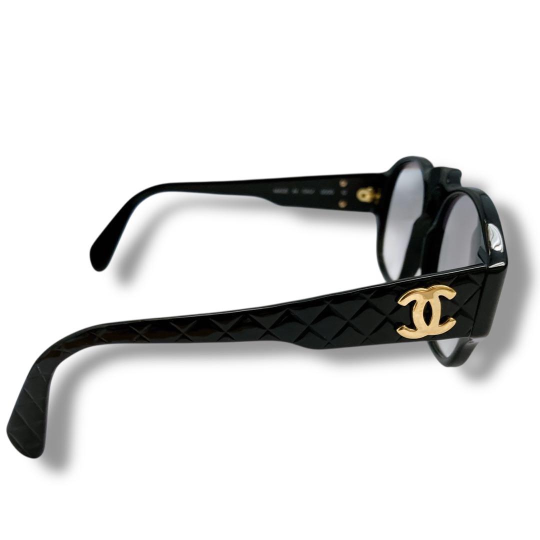 シャネル イタリア製 ココマーク マトラッセ ラグジュアリーサングラス ブラック