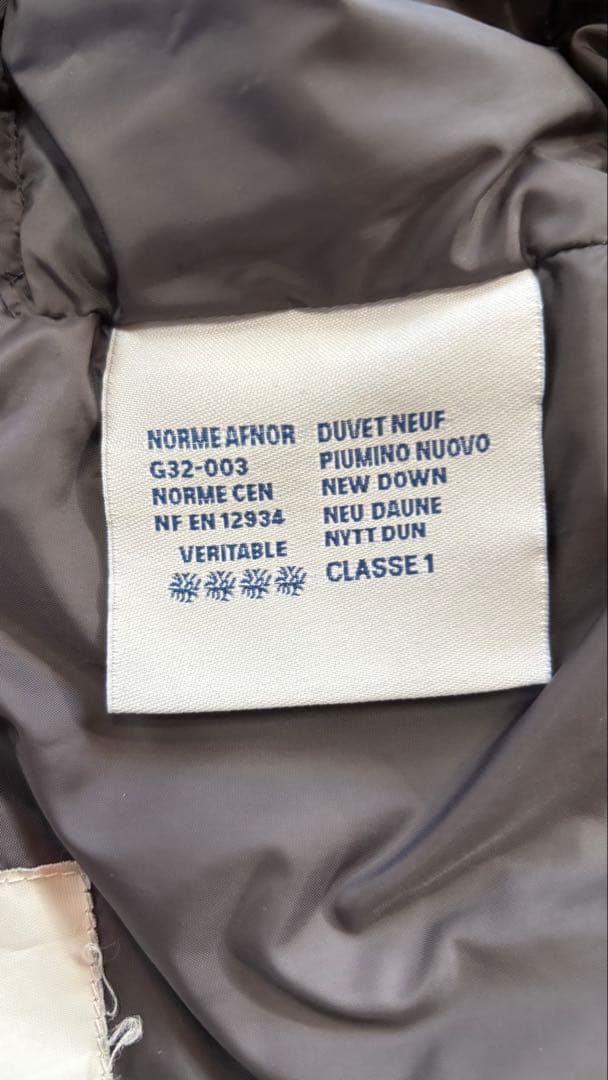 【TOM】MONCLER　ダウンベスト