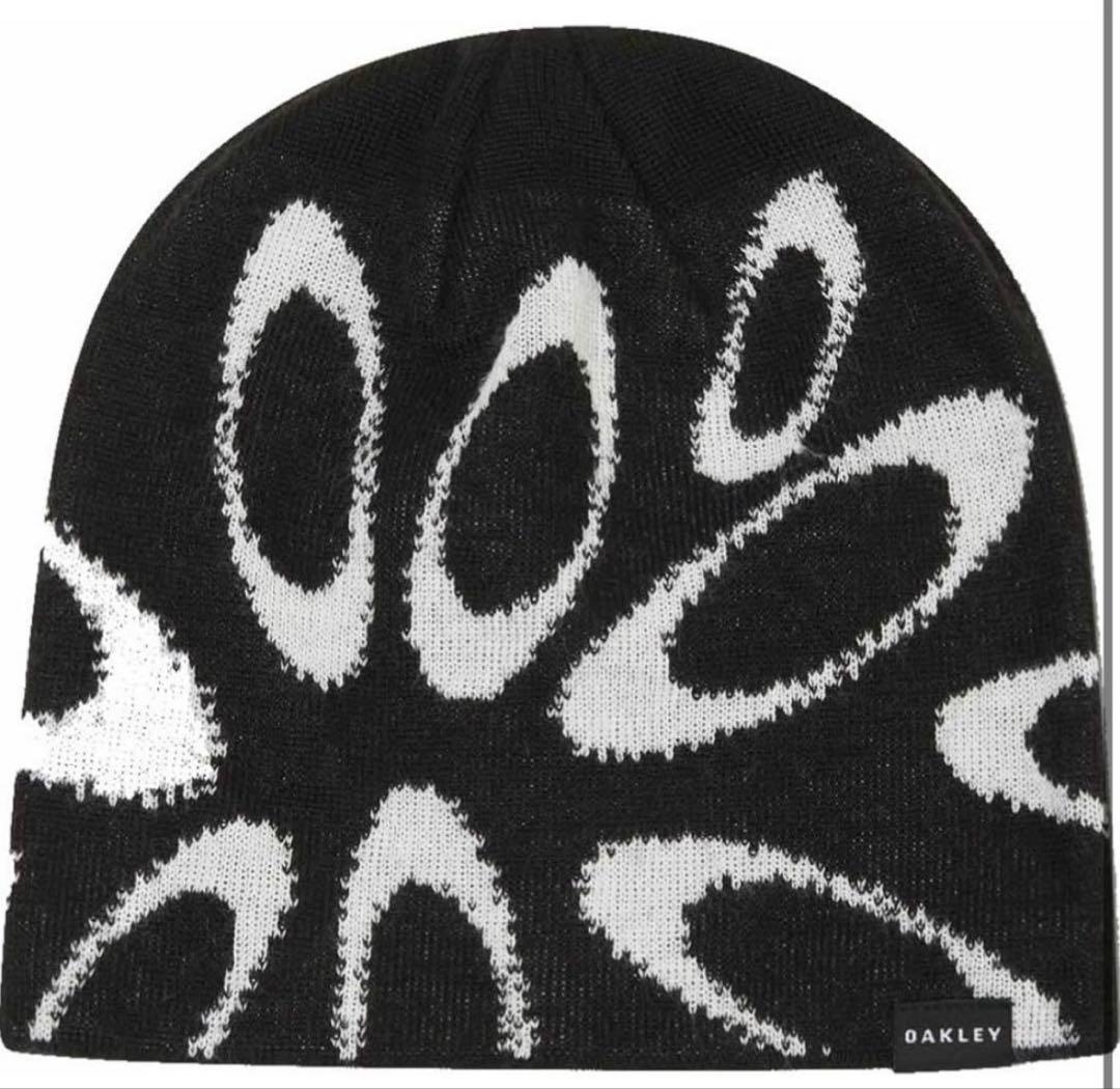星　新品未使用　oakley ビーニー　ブラック