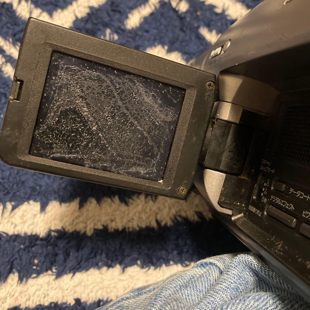 8ミリビデオカメラ　デジタル8　DCR-TRV735