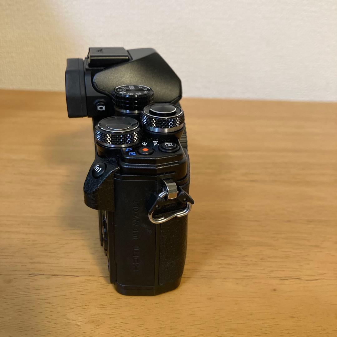 OLYMPUS OM-D E-M10 MarkII EZダブルズームキット