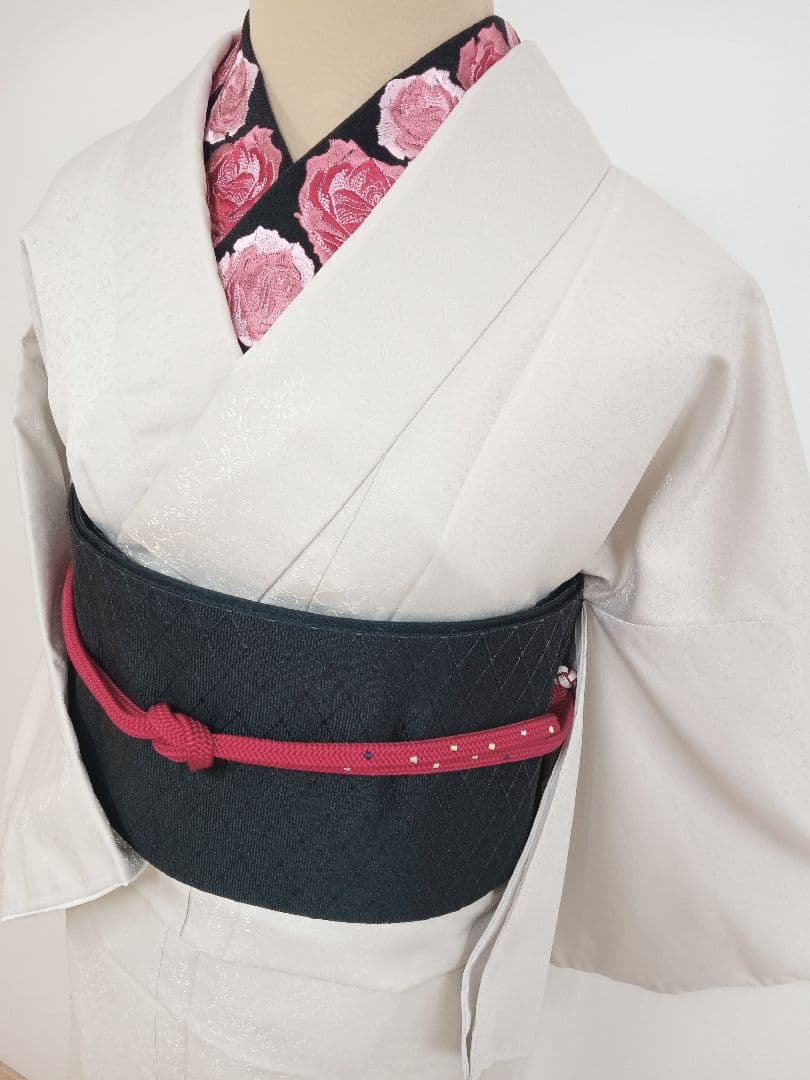 洗える色無地　花唐草地紋　オフホワイト　Lサイズ