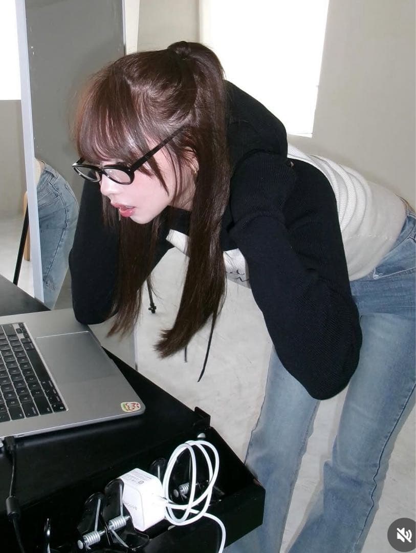 トップス andmary Letter mary logo tops black