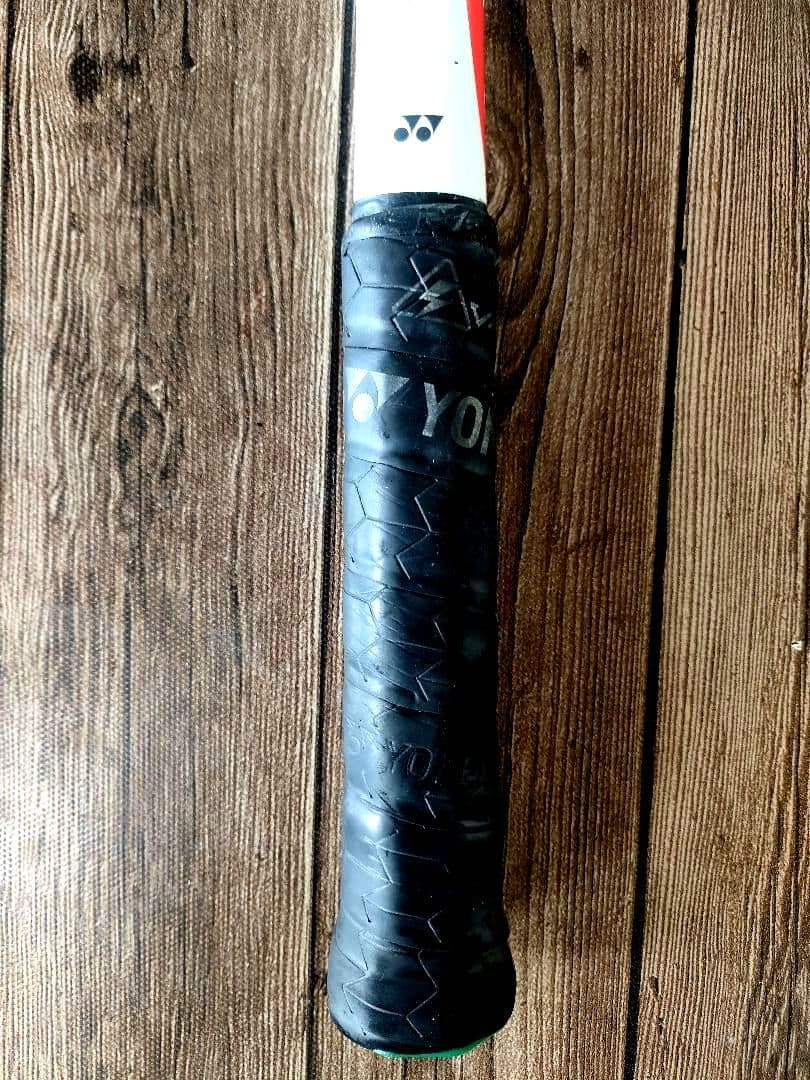 YONEX VOLTRAGE 7V ホワイト/グレー UL1サイズ