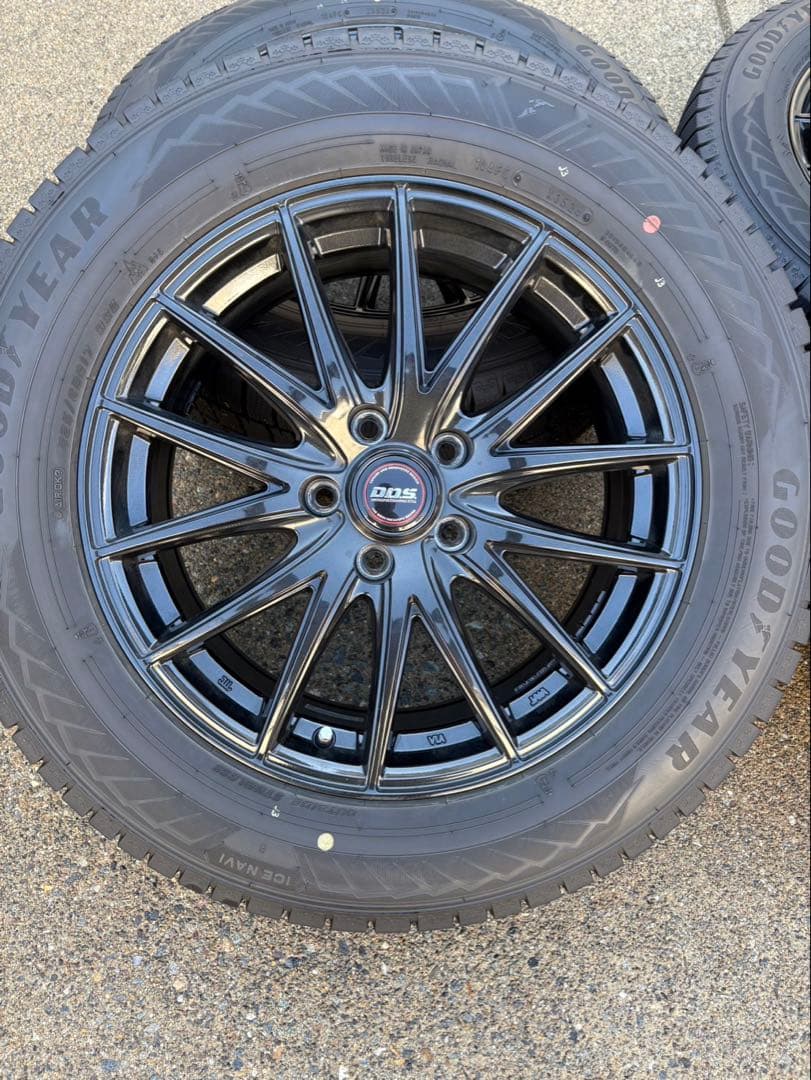 アルファード スタッドレス グッドイヤーアイスナビ8 225/60R17