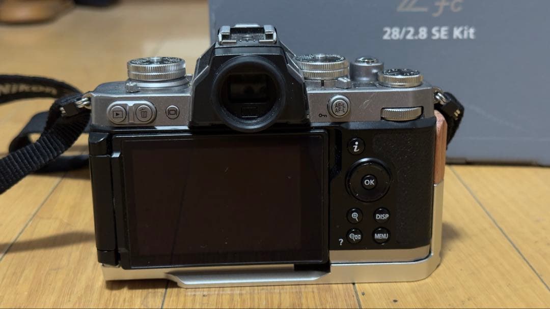 デジタルカメラ Nikon Z fc 28/2.8 SE Kit+35-135 Nikkor