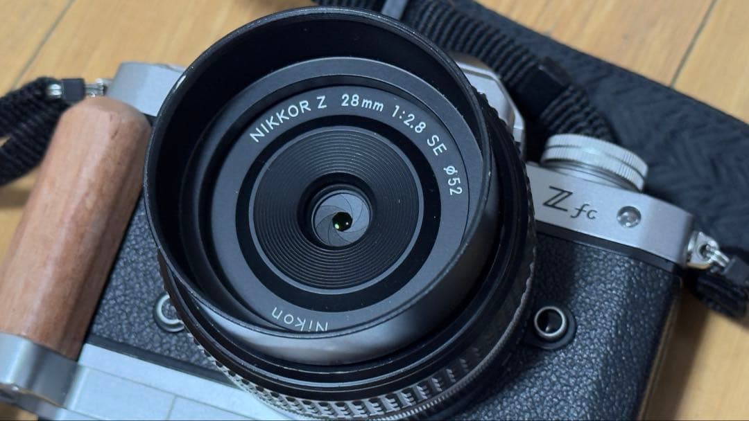 デジタルカメラ Nikon Z fc 28/2.8 SE Kit+35-135 Nikkor