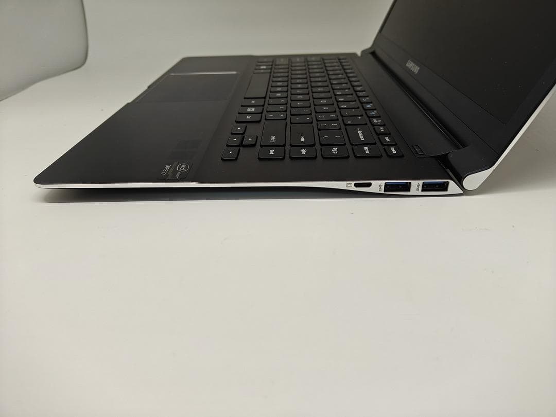 【SAMSUNG】爆速 Corei7/SSD256GB ノートPC 16GBB1