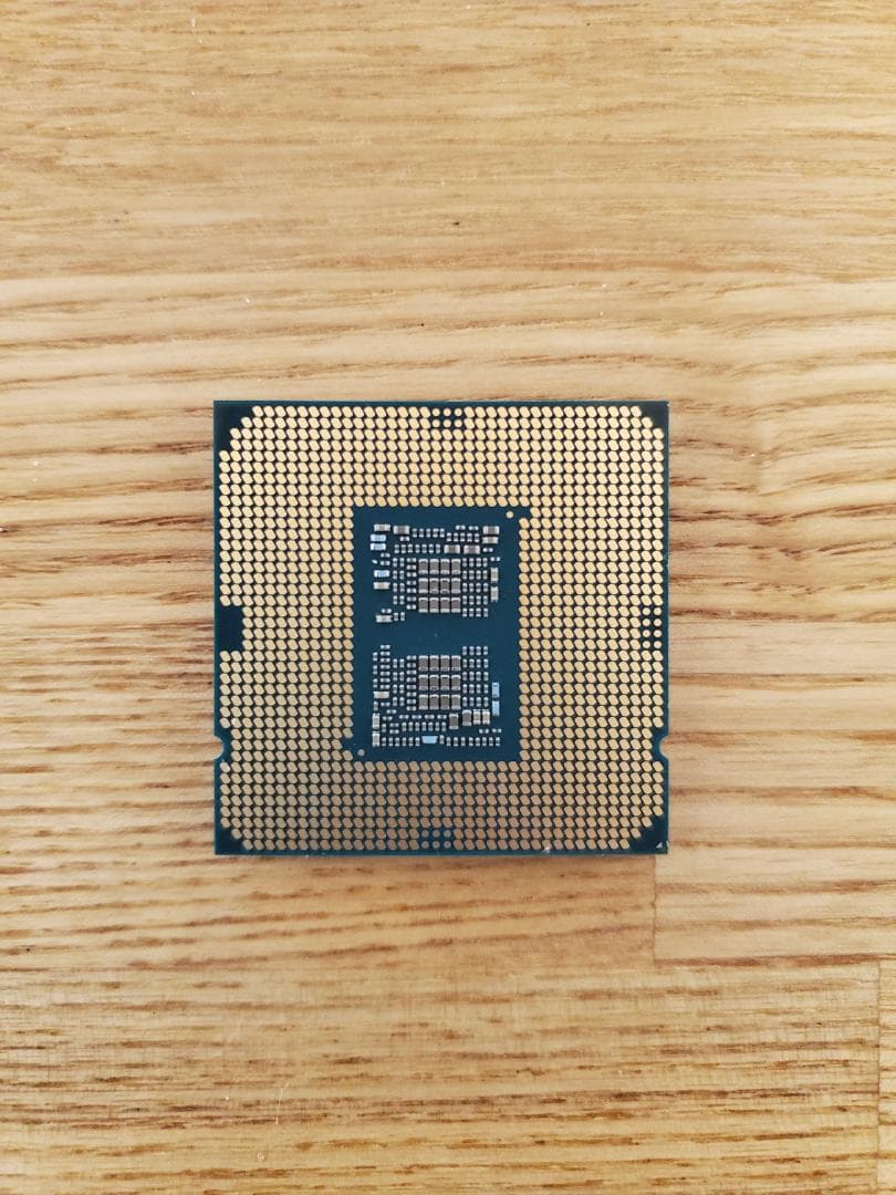 Intel Core i9-10900 CPU 部品取り