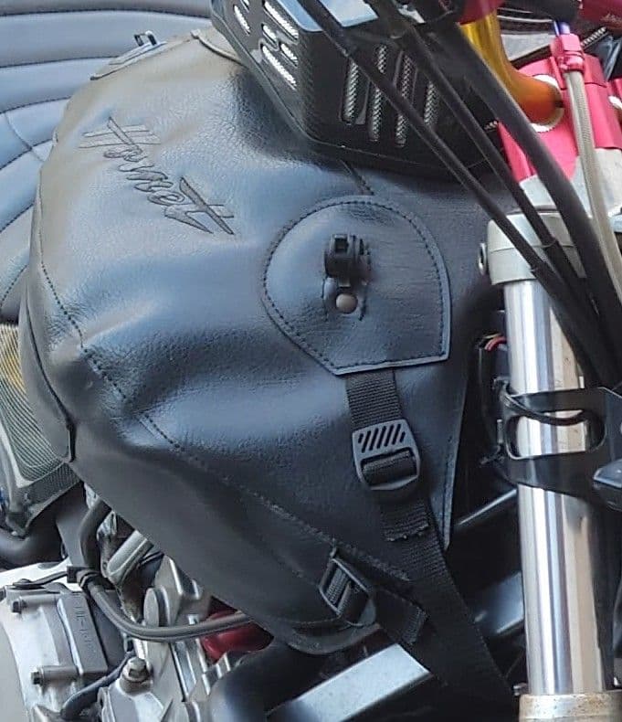 none専用 レザー タンクバッグ ブラック　BAGSTER