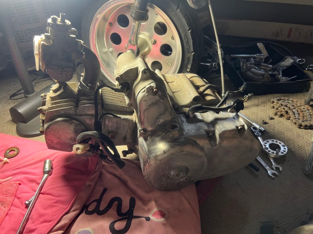 マグナ50 エンジン、pcキャブ、ハーネス、cdi、ボアアップ？