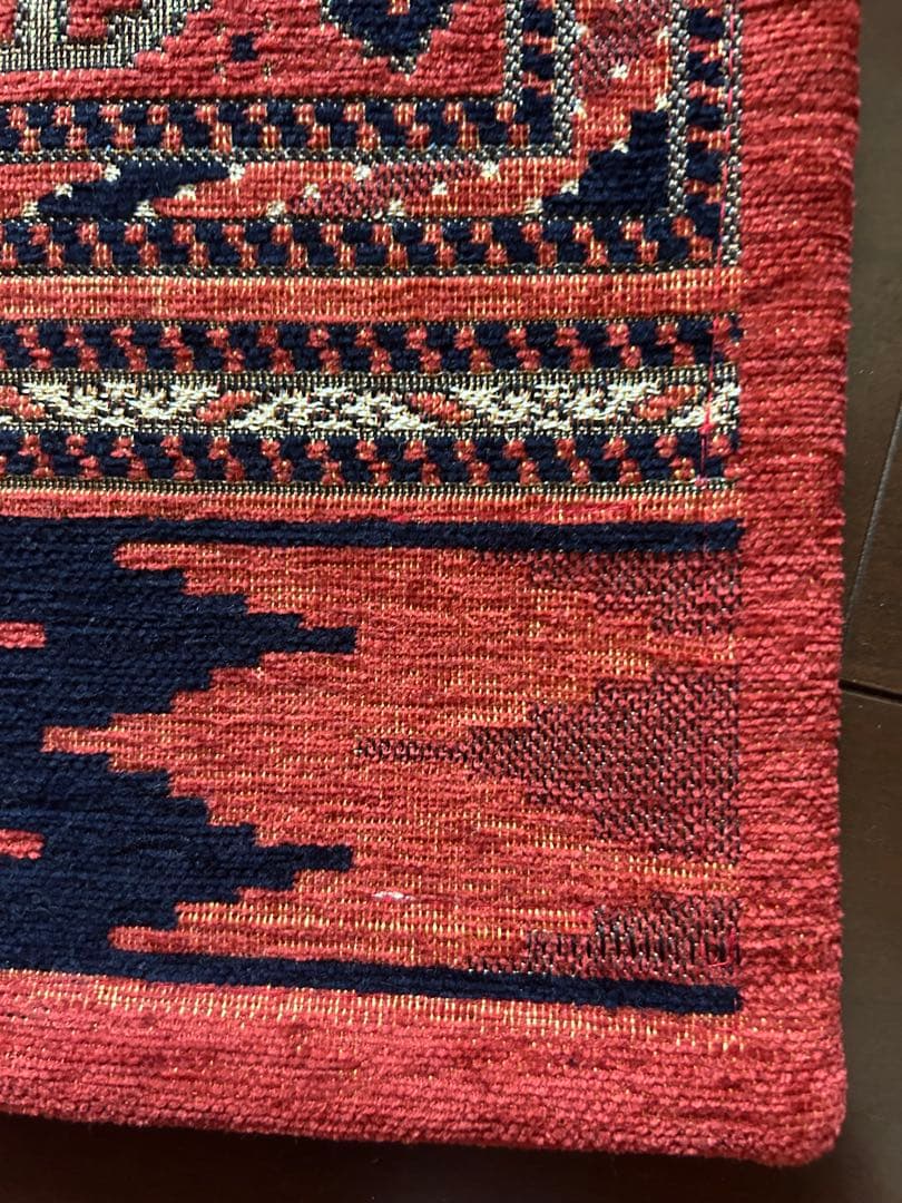 ACME Furniture 洗えるラグマット　140×200