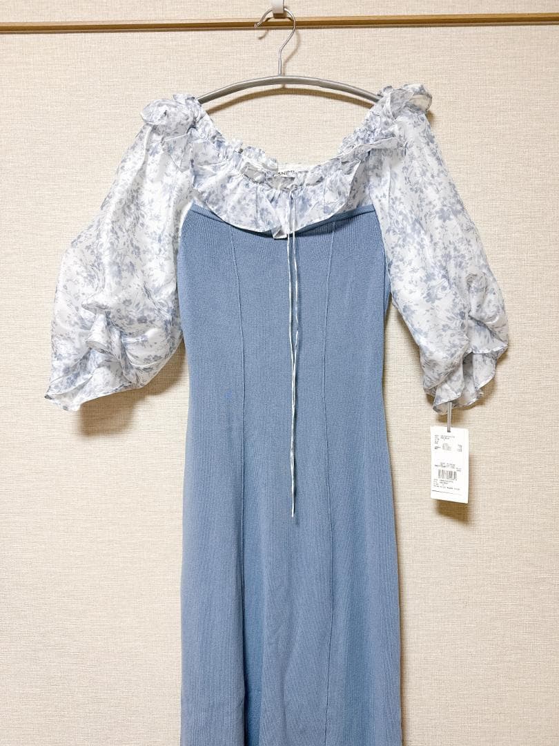 snidel スナイデル シアードッキングニットワンピ ブルー 花柄
