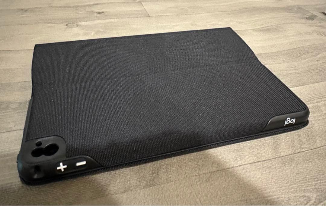 ipadpro9.7用　logicool キーボードケース　黒