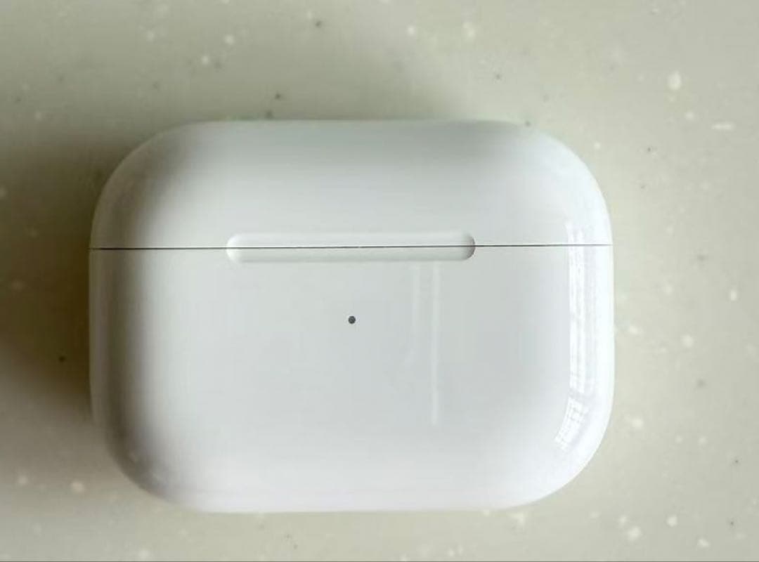 AirPods Pro pro2本体 + ロボットベアケース