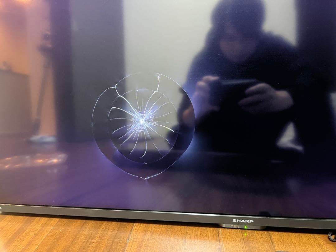 【美品】SHARP AQUOS 42V型 4Kテレビ 2023年製 画面割れ