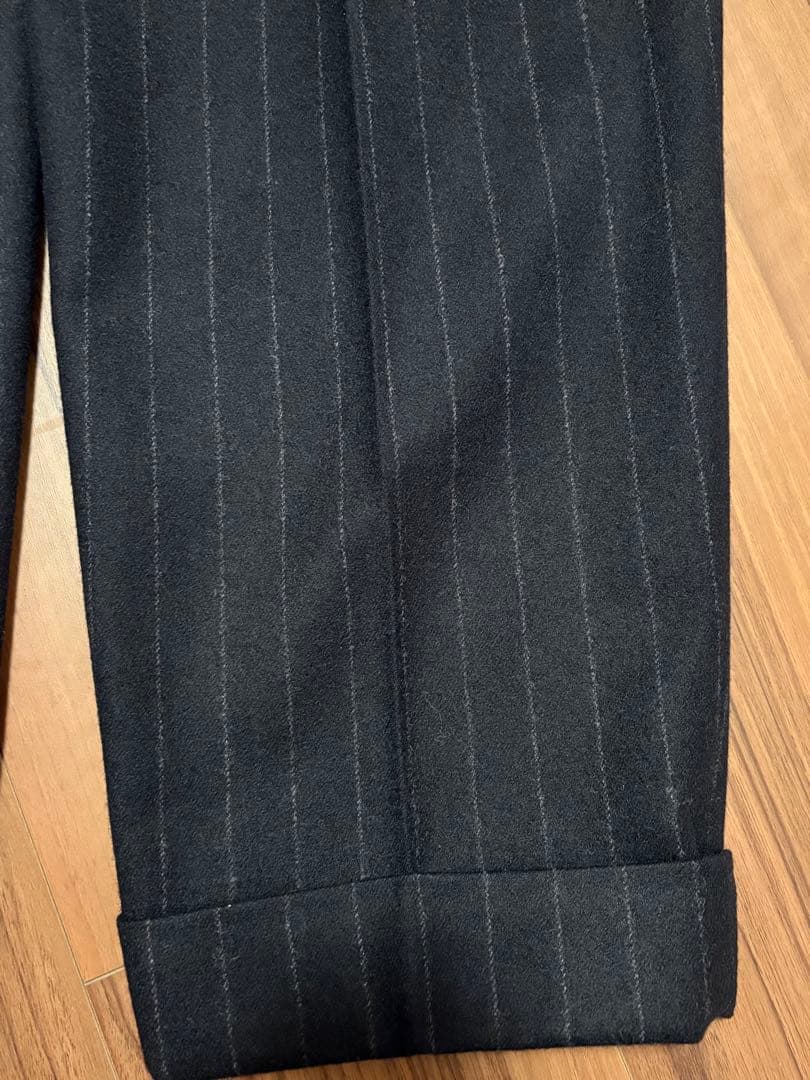 kolor ピンストライプテーパードスラックス