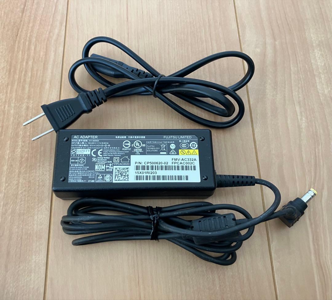 富士通FMV LIFEBOOK AH45/B2 本体 ACアダプター付き