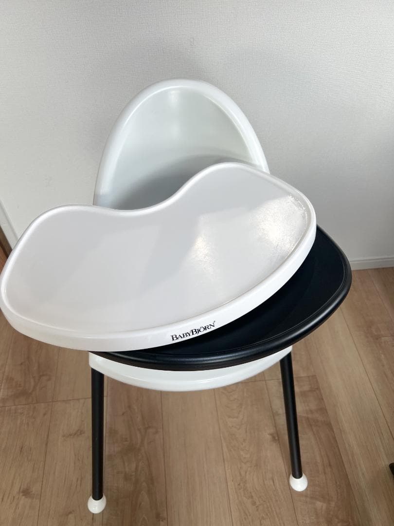 ベビービョルン ハイチェア　ホワイト　ハーネスなし