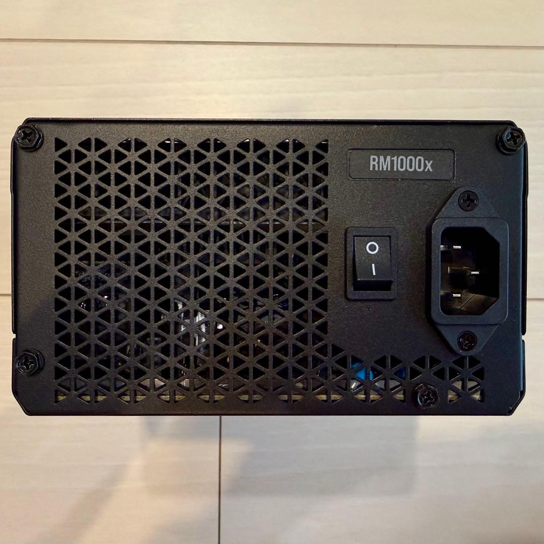 電源ユニット Corsair RMx Series RM1000x