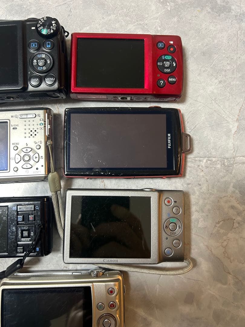 コンパクトデジカメ7台まとめ売り（ジャンク品）