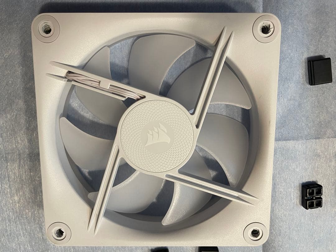 Corsair LX120-R RGB 120mmファン 3個セット【バラ売可】