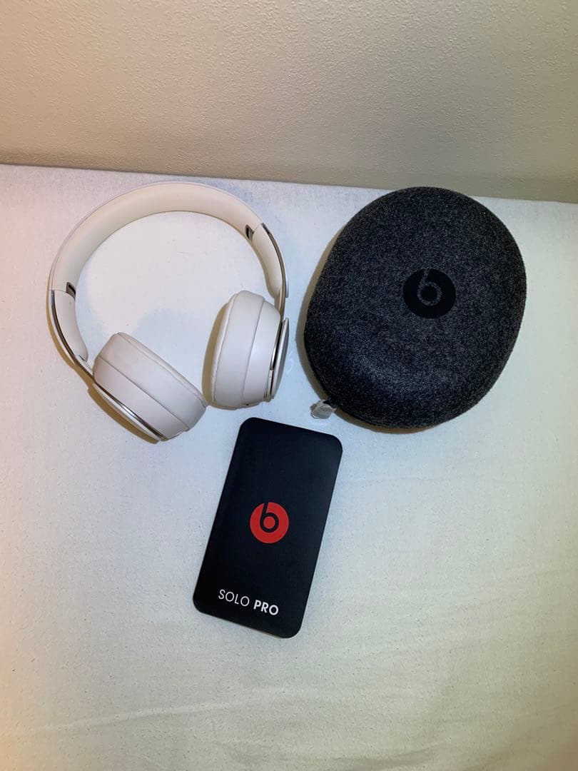 Beats Solo Pro ワイヤレスヘッドホン アイボリー