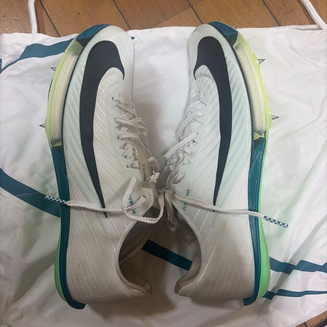 スパイク・シューズ tyu