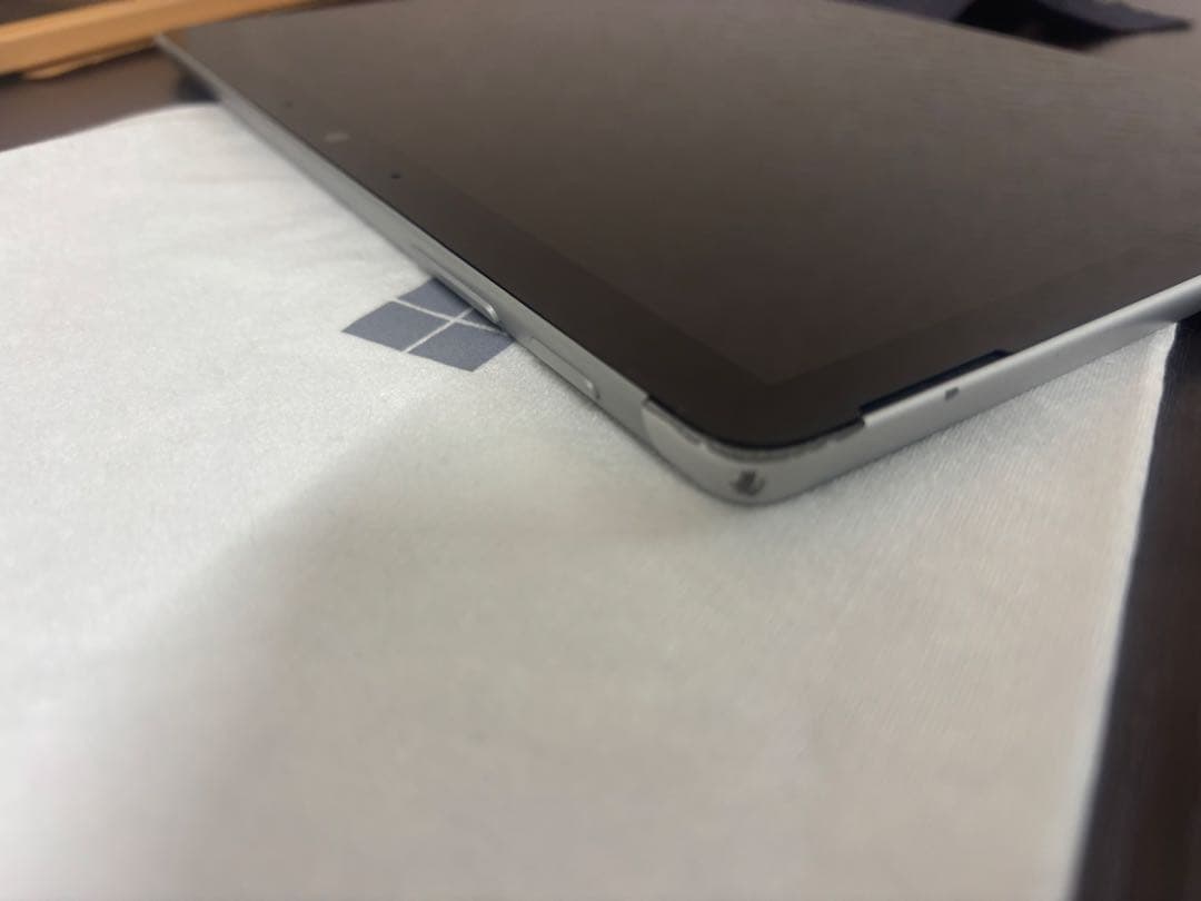 Microsoft SurfaceGO4純正キーボード付