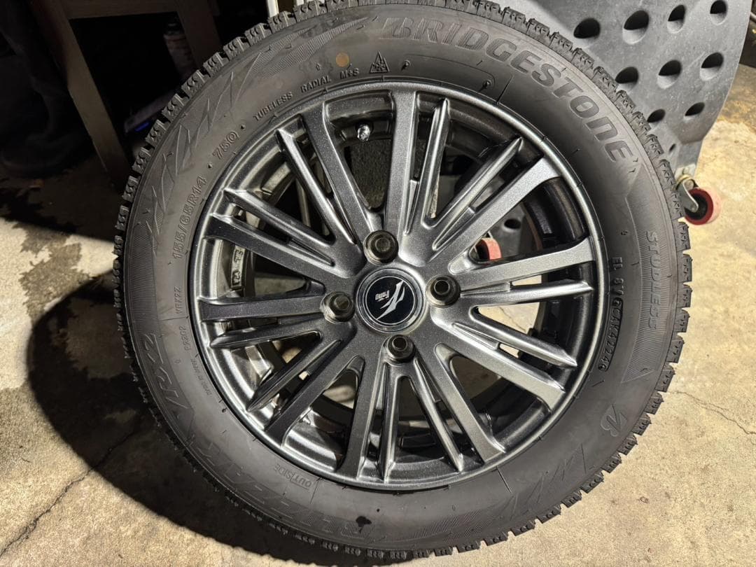 【2024年製】ブリジストン　VRX２　超バリ山　155/65R14