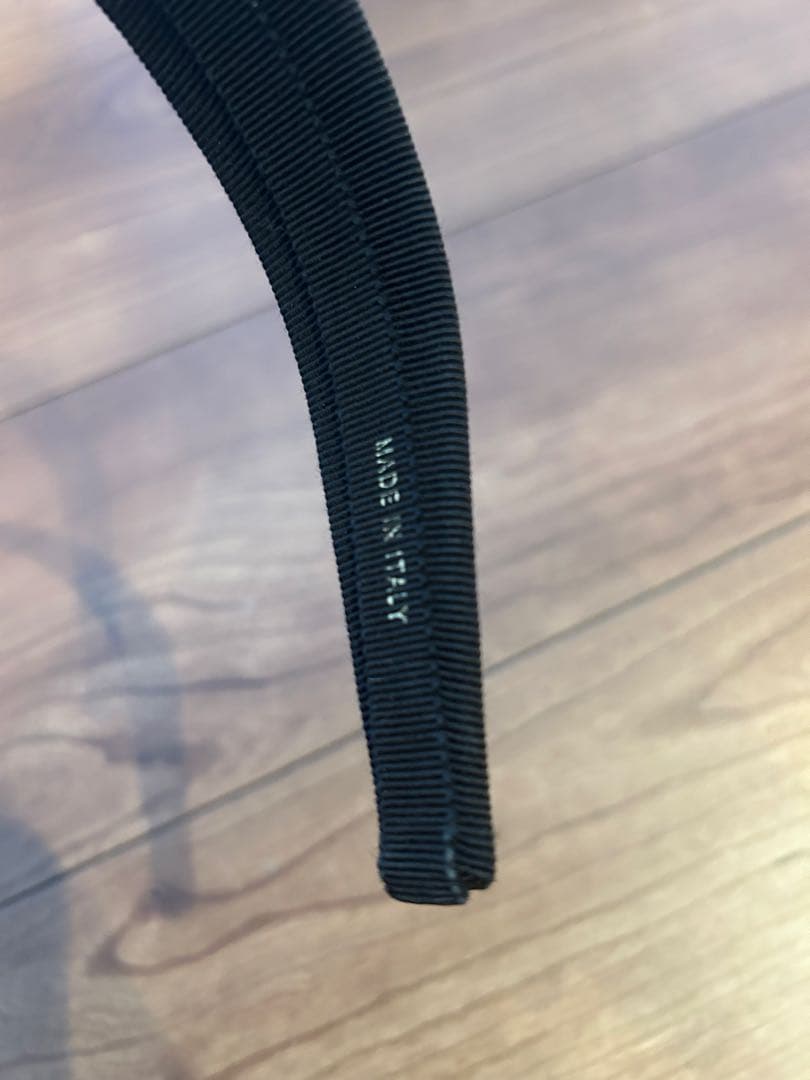 フェラガモ　リボン　カチューシャ　黒　美品