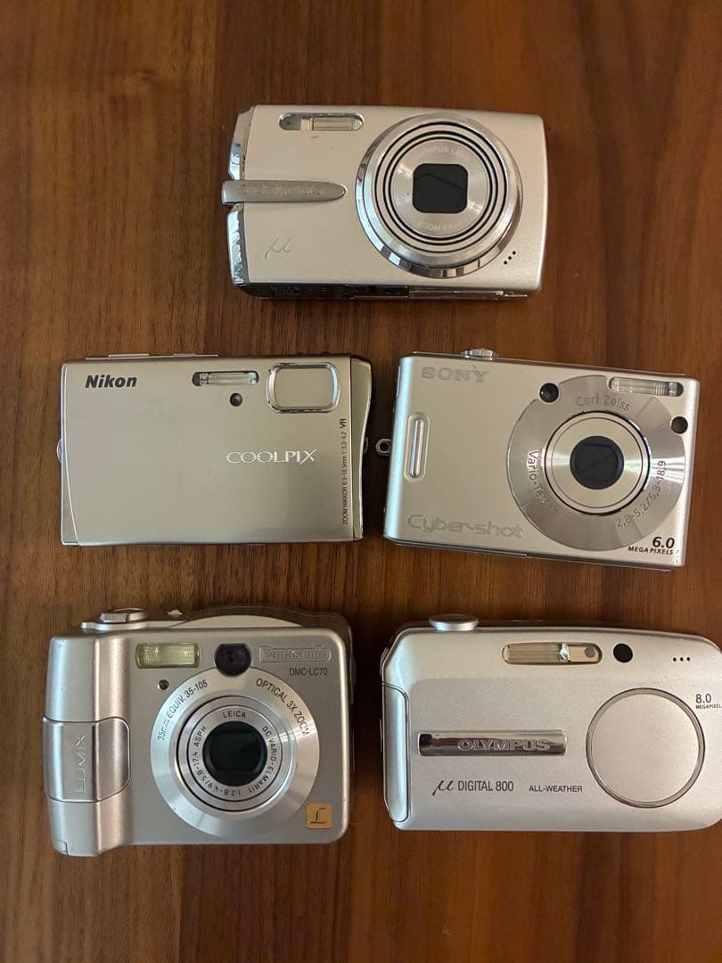 デジカメ　5台