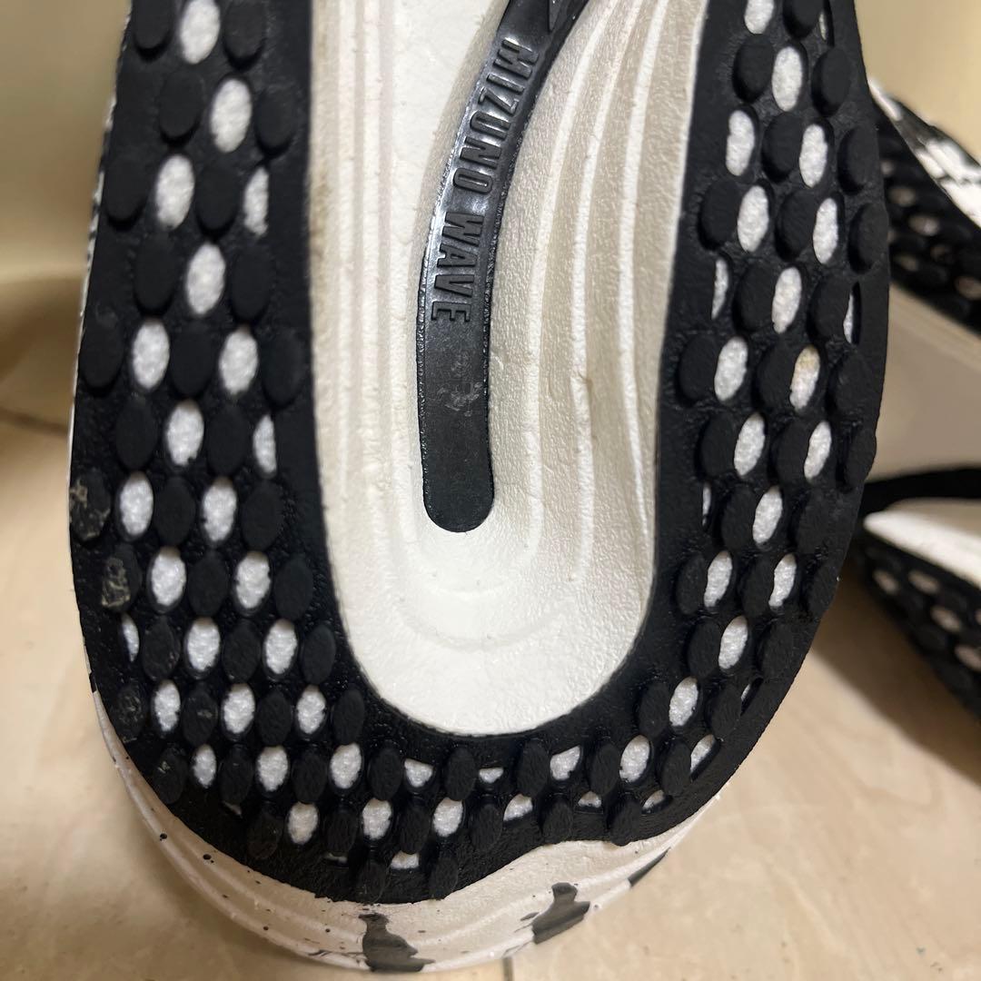 Mizuno Wave Rebellion Pro ブラック/ホワイト