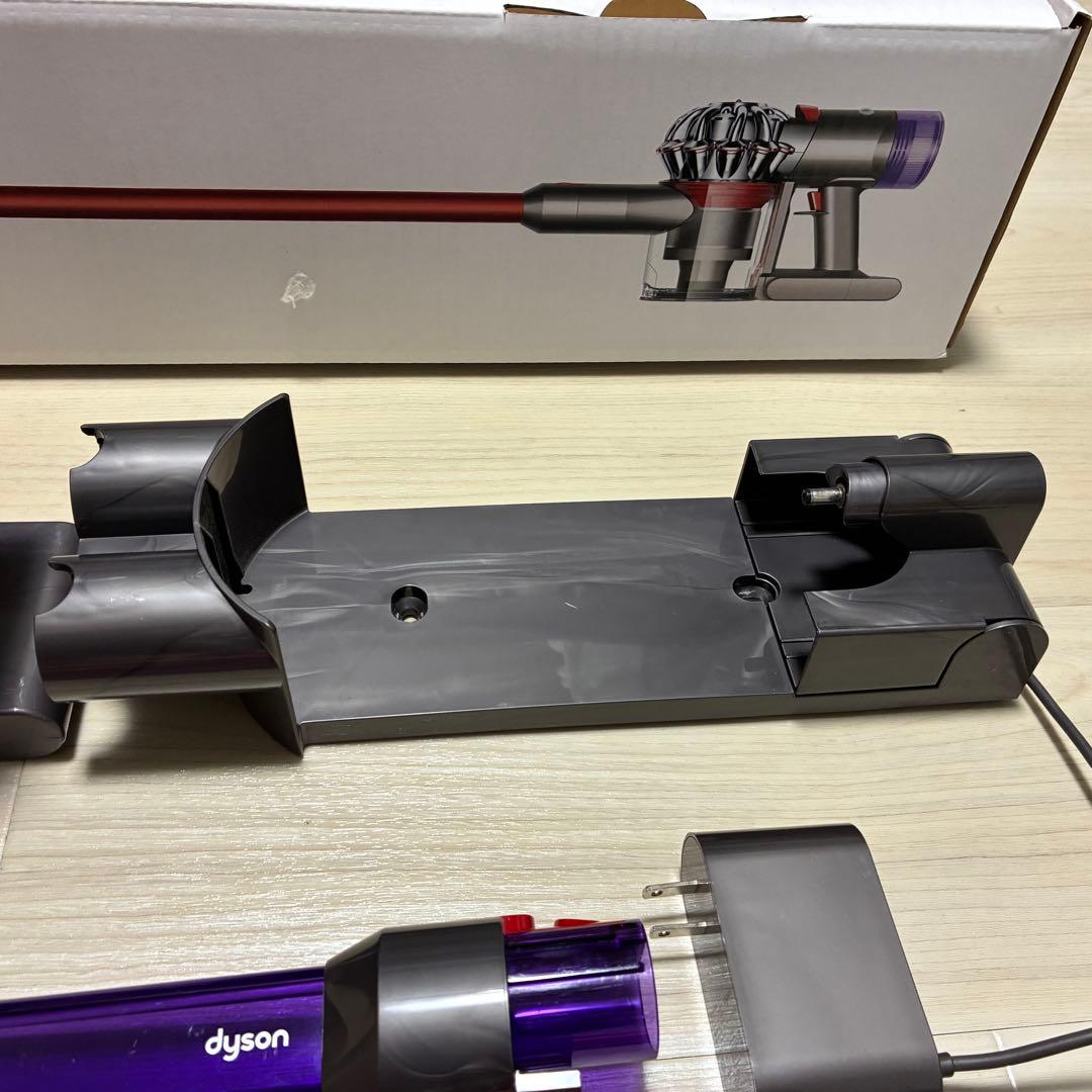 ※CQQQQ（本体のみ）Dyson V8 Slim Fluffy+