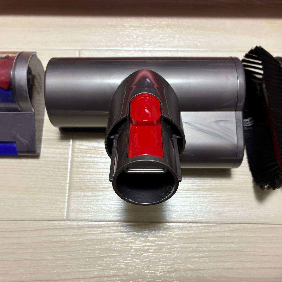 ※CQQQQ（本体のみ）Dyson V8 Slim Fluffy+