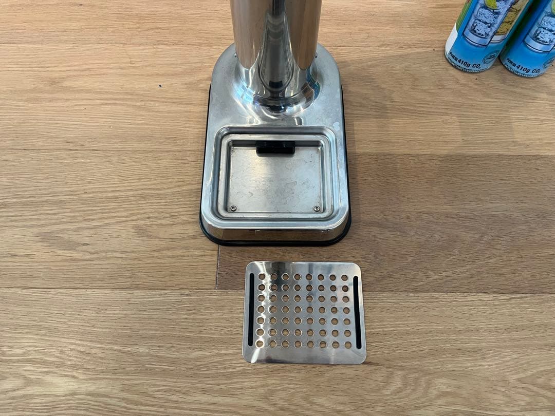 aarke アールケ　炭酸水メーカー ステンレス　専用ボトル1本、ガスボンベ1本