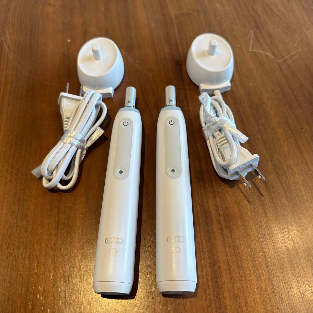 【値下げ】Broun電動歯ブラシ Oral-B iO3S 2個セット