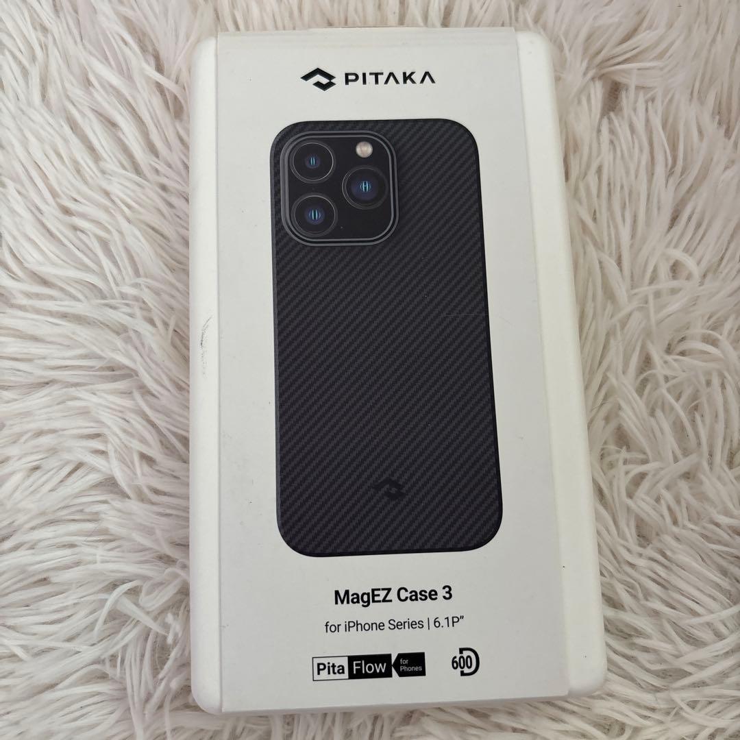 PITAKA iPhone用カーボンファイバーケース　6.1インチ