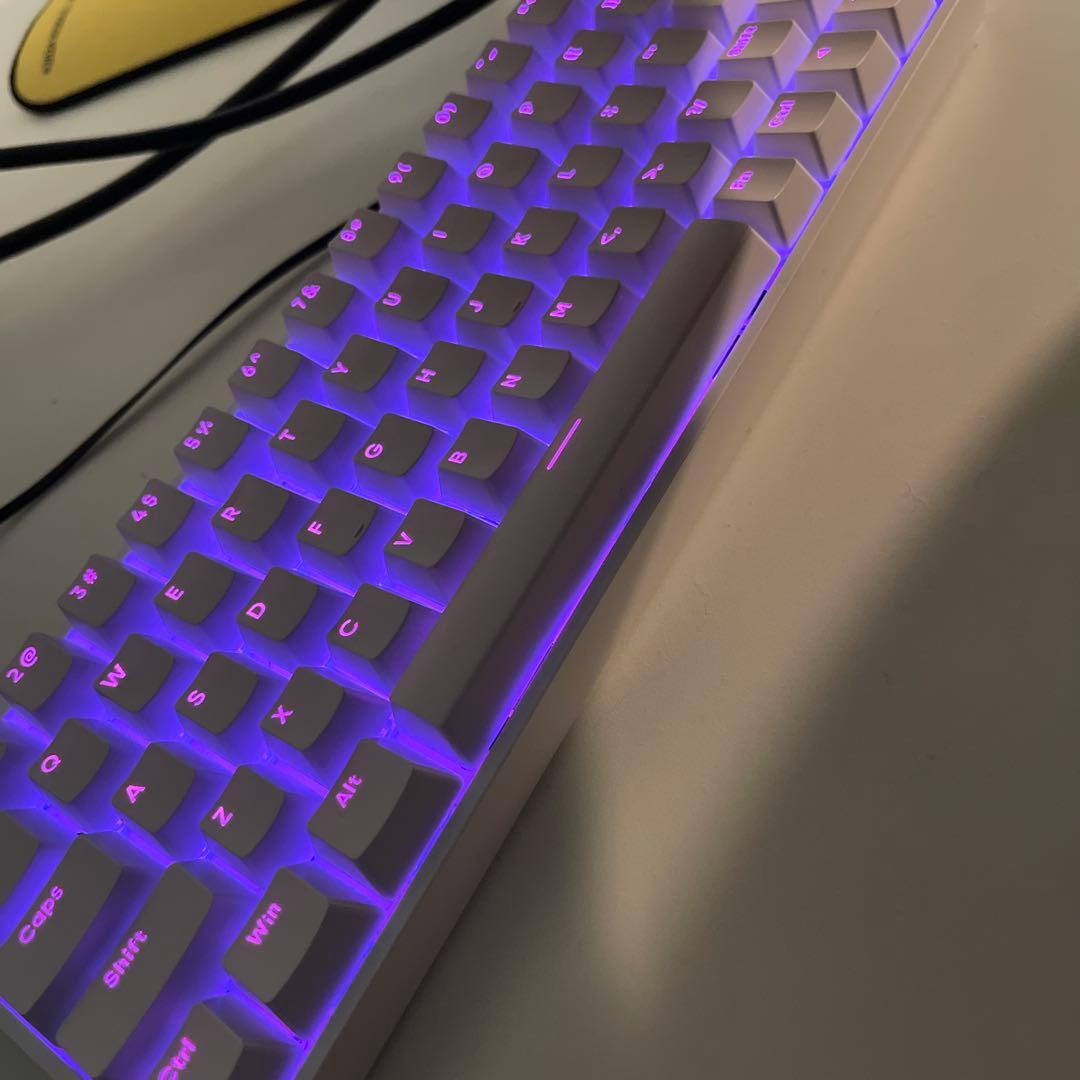 HM60 ホワイトバックライトキーボード