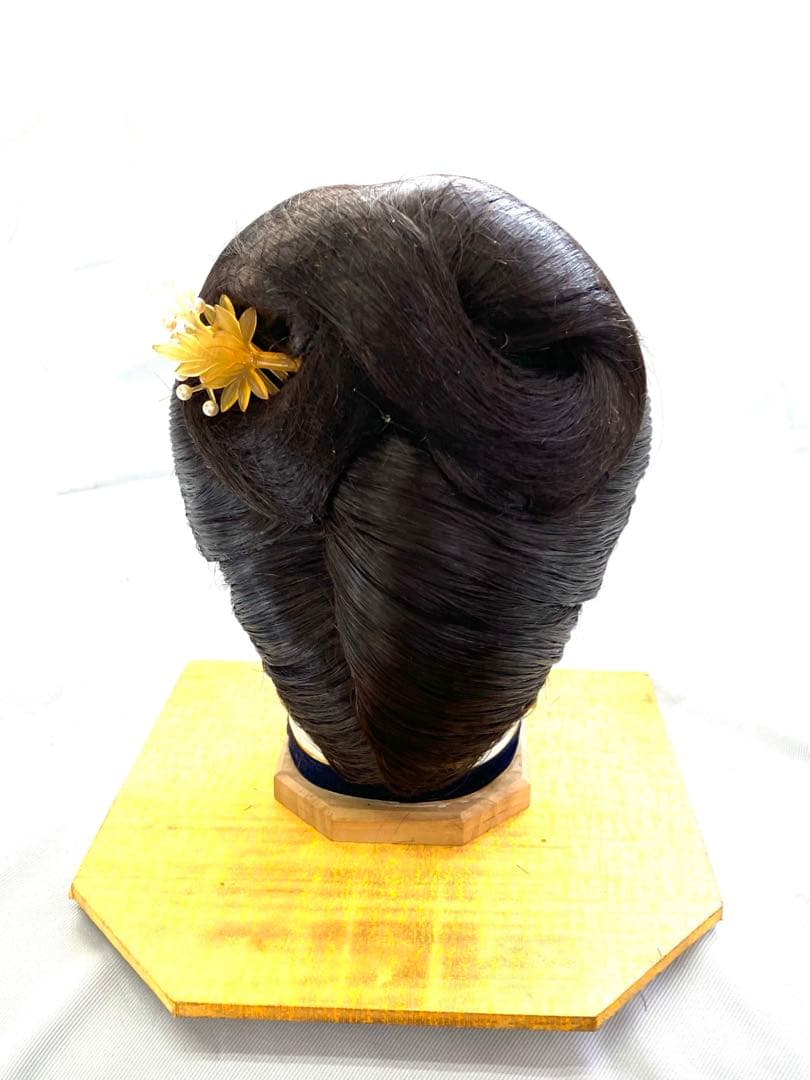 今西、小サイズ、夜会巻き、中古舞踊かつら、日本髪かつら、大衆演劇かつら、ケース付