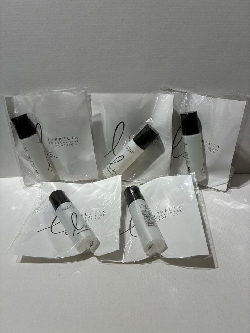 キウラ・プレシア クレンジング・洗顔・化粧水・クリーム2種合計31個セット