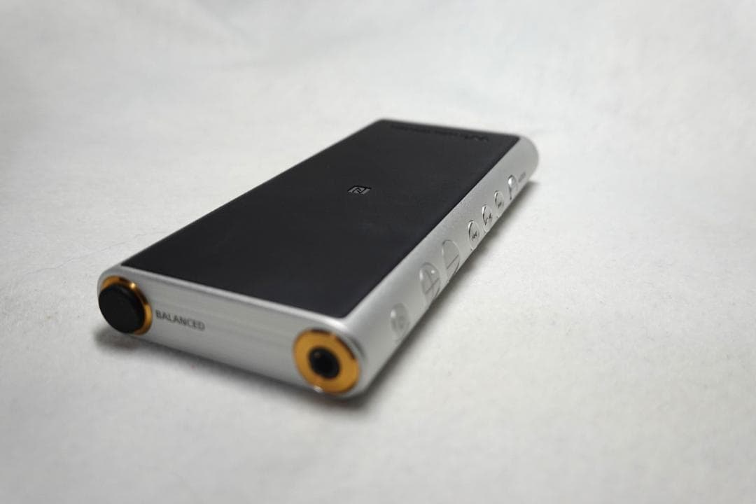 【美品/再生313時間】ウォークマンNW-ZX300シルバー　付属品完備