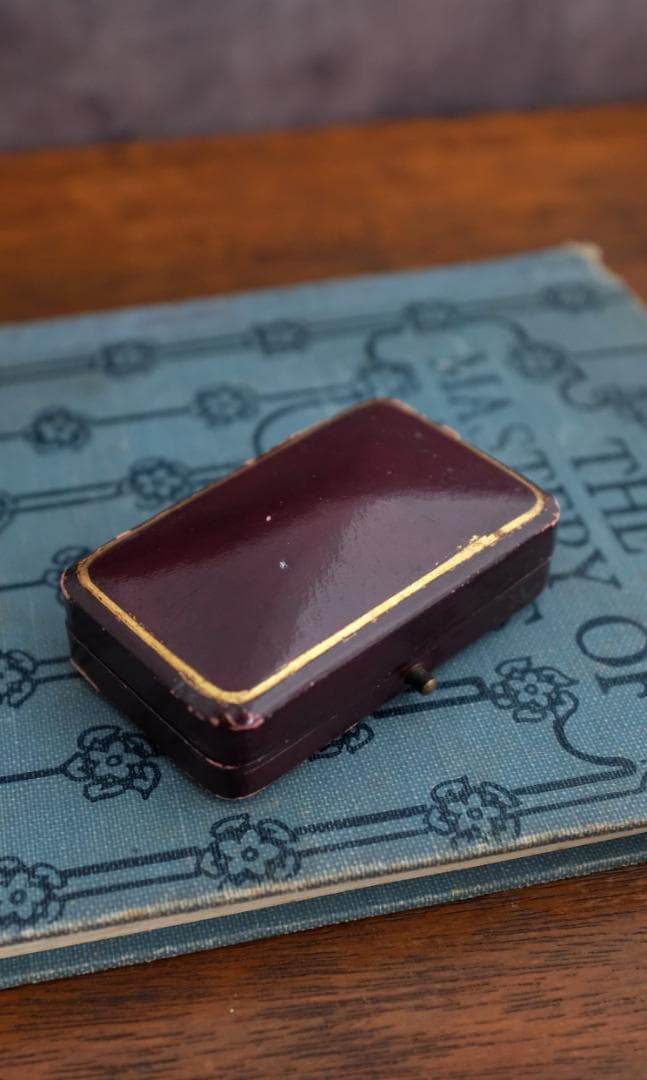 イギリスアンティークブローチケース＊英国アンティークボックス＊グリーン＊ブラウン