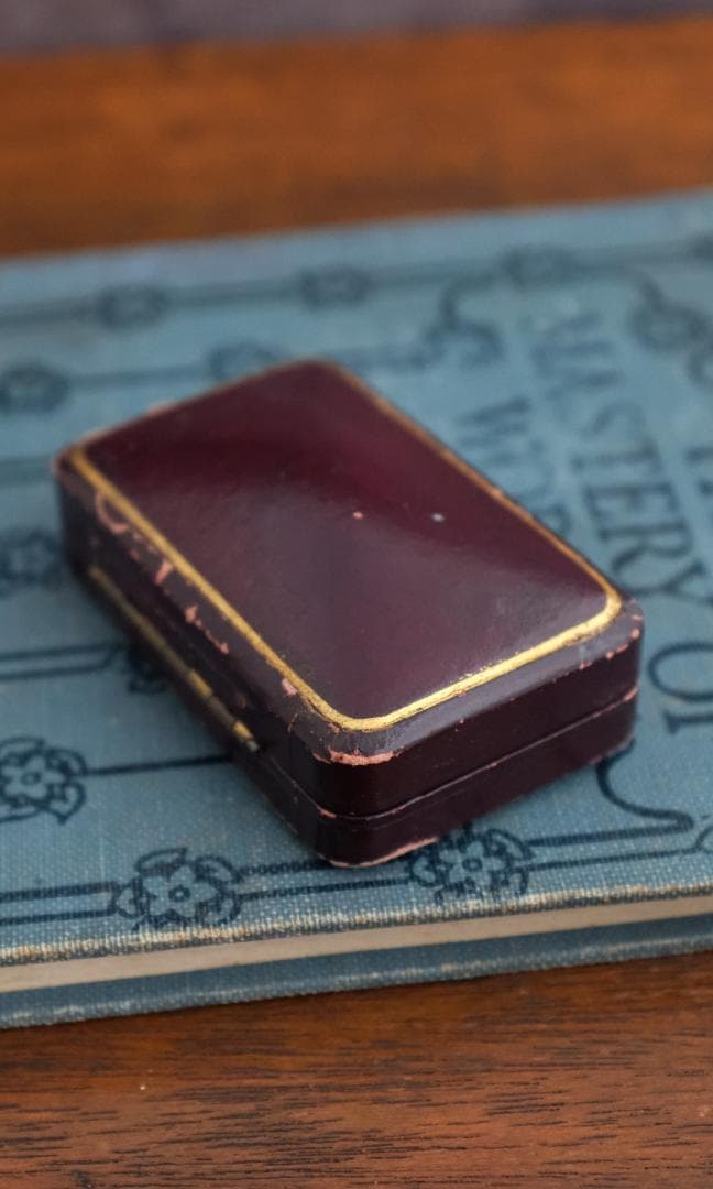 イギリスアンティークブローチケース＊英国アンティークボックス＊グリーン＊ブラウン