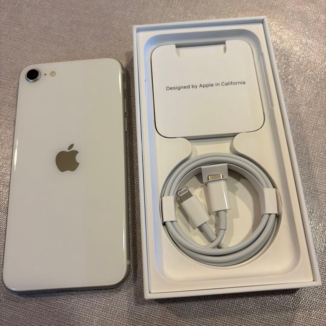 Apple iPhone SE 第3世代 128GB スターライト