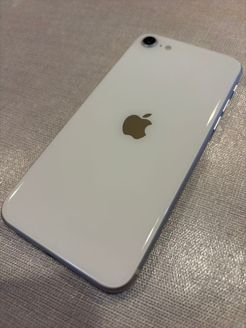 Apple iPhone SE 第3世代 128GB スターライト