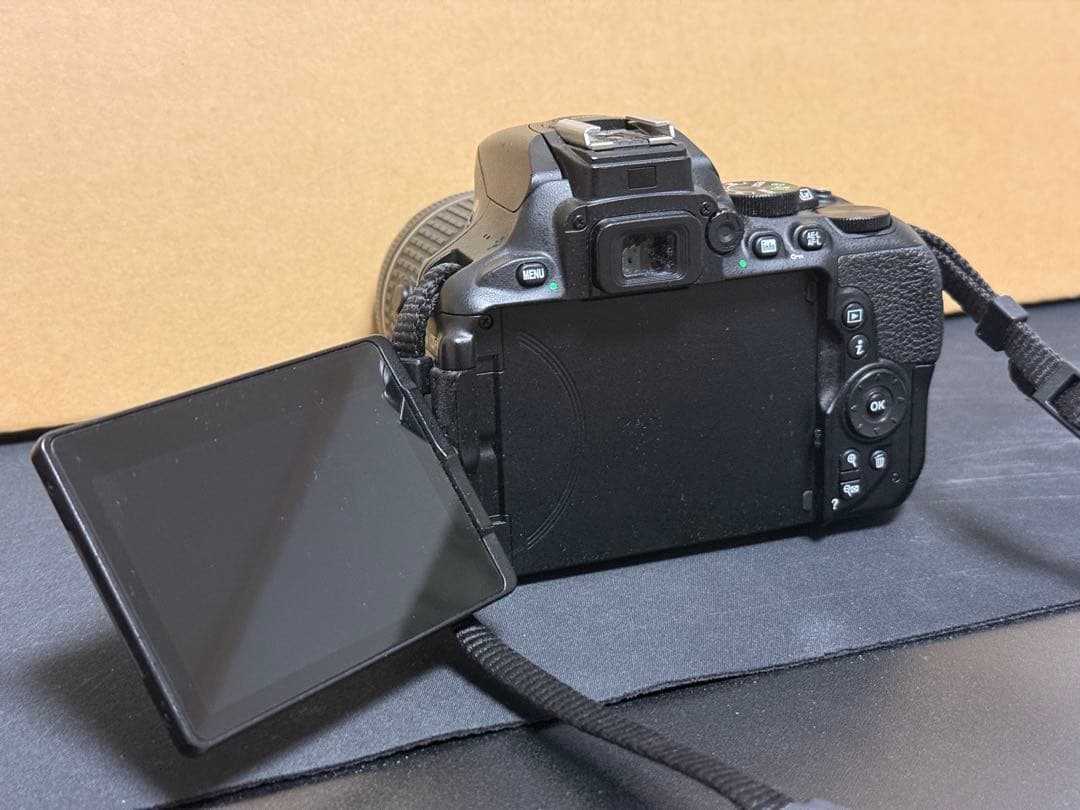 NikonD5600 18-55mm55~200mmセットsdカード128gb付