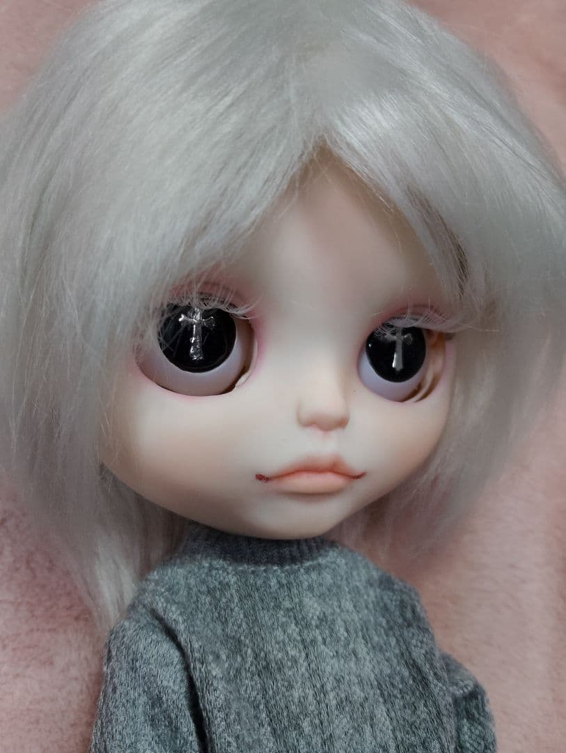 カスタムアイシードール シルバーヘアの男の子 アウトフィット付き