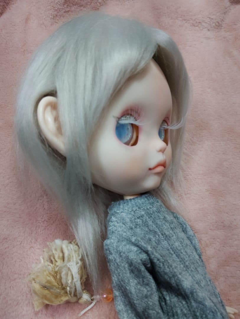 カスタムアイシードール シルバーヘアの男の子 アウトフィット付き