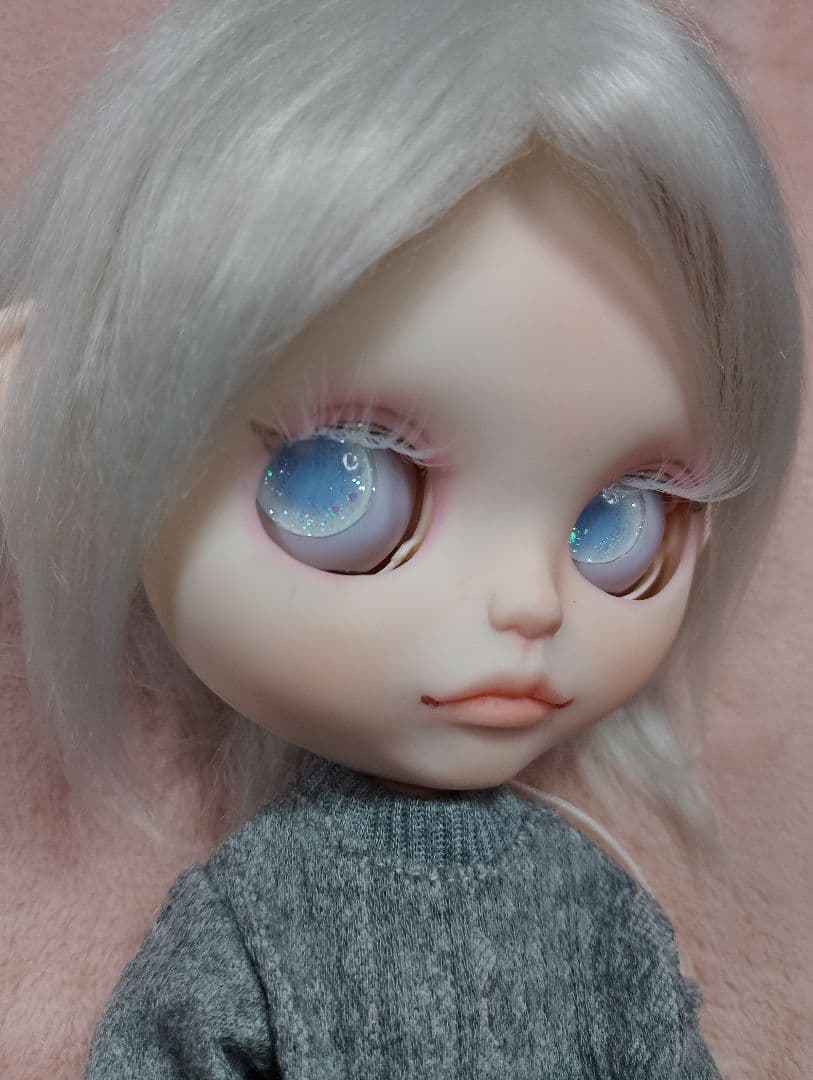 カスタムアイシードール シルバーヘアの男の子 アウトフィット付き